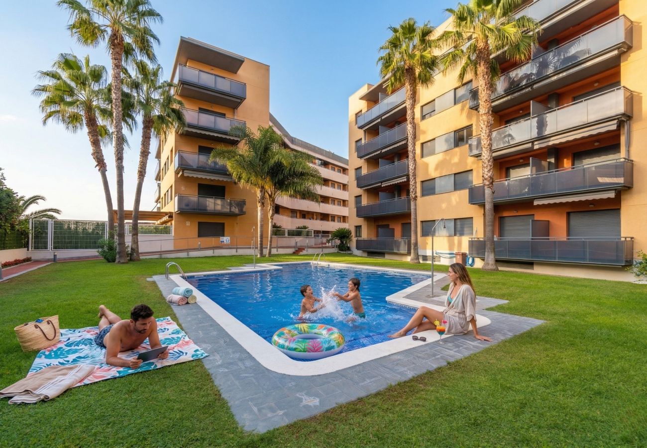 Apartment in La Pineda - 02 - Amadeus
